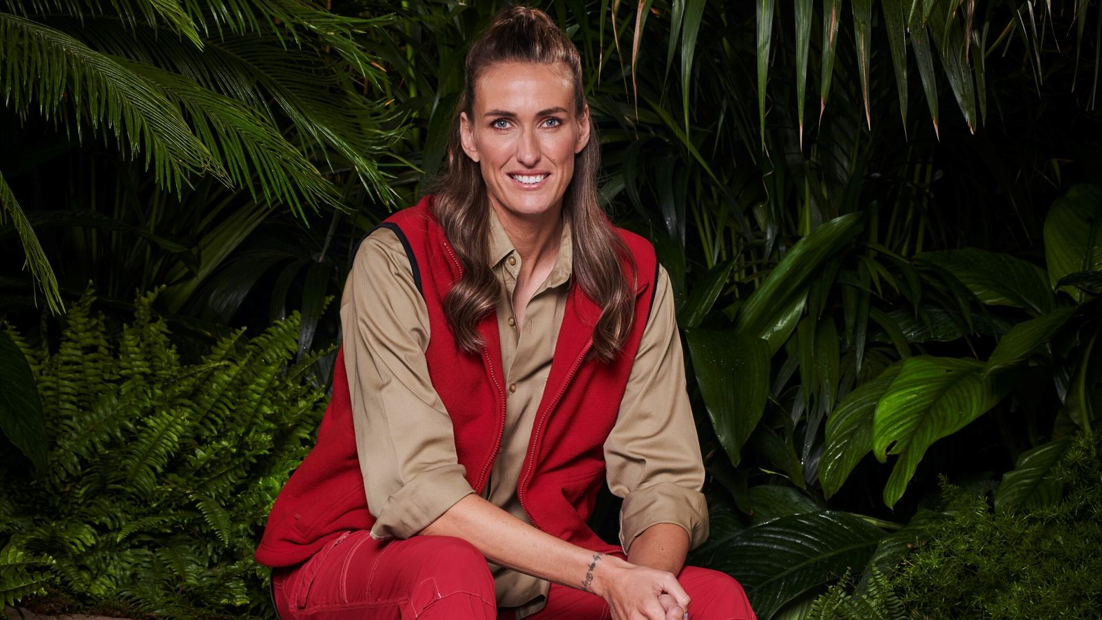 Explore Jill Scott’s career, partner, net worth, and life in 2026. A complete look at the England football legend and her lasting impact.