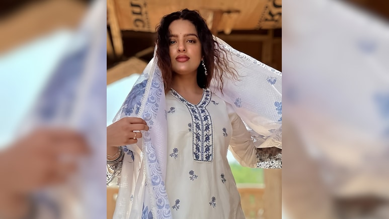 Explore Divyanka Sirohi’s top songs, collaborations, and musical journey in Haryanvi music, including her biggest hits and legacy.