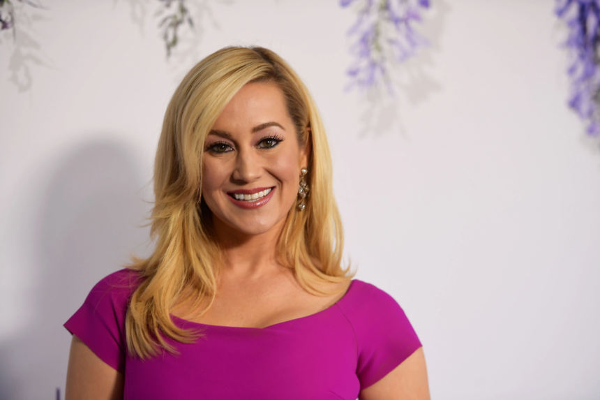 Kellie Pickler returns to American Idol in a rare appearance after personal tragedy. Explore her journey, career, and emotional comeback.