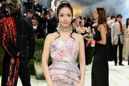 BLACKPINK’s reunion at Met Gala 2026 stunned the world. Explore their iconic looks, fashion impact, and global influence.