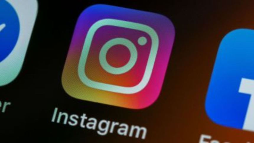Instagram launches Instants, a new disappearing-photo feature and app focused on authentic sharing with close friends and mutual followers.