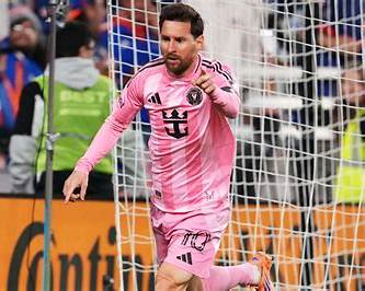 Lionel Messi scores twice as Inter Miami defeats FC Cincinnati 5-3 in a thrilling MLS showdown packed with drama and late goals.