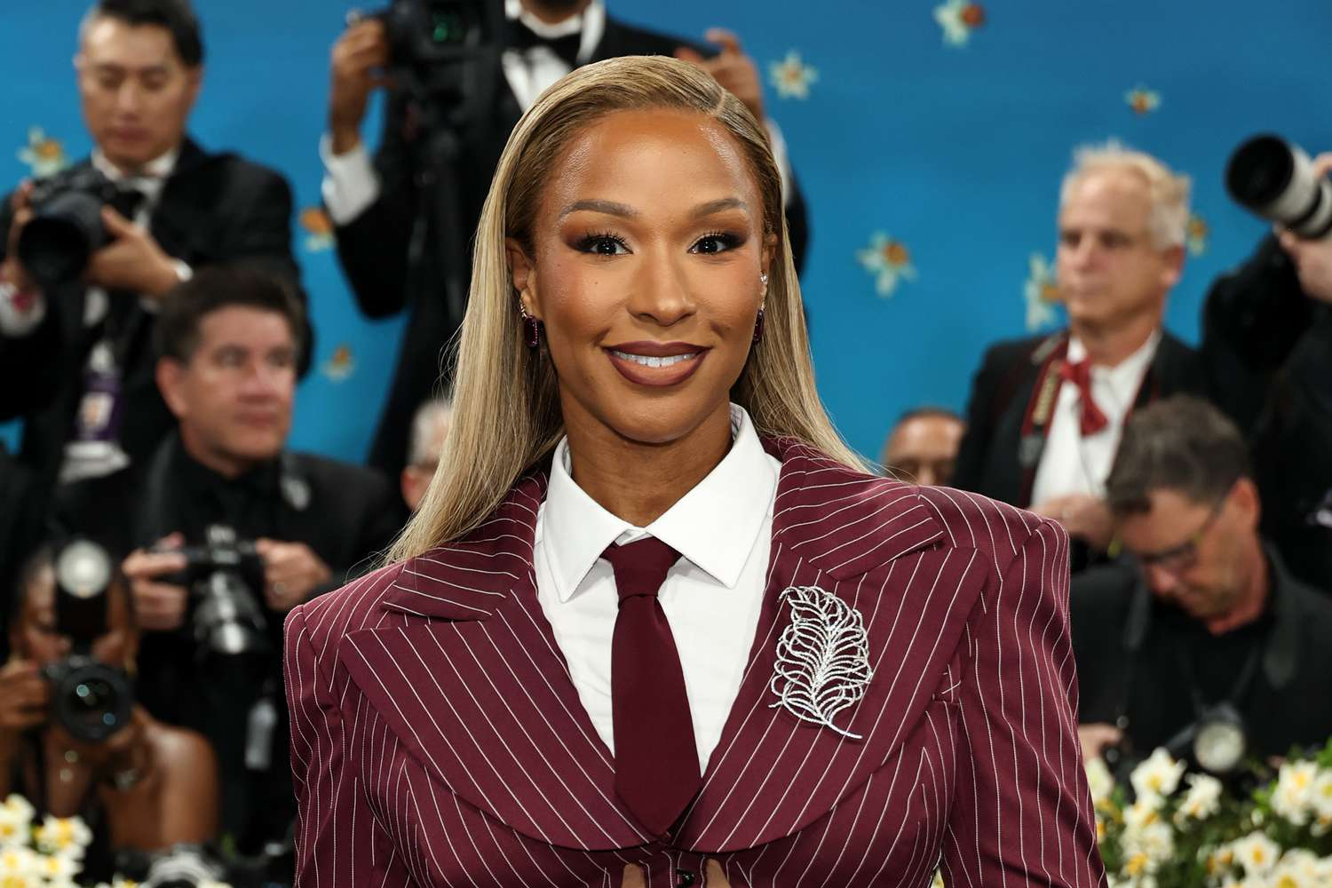 Explore Savannah James’ rise as an entrepreneur, wellness advocate, and influential figure shaping the James family legacy.