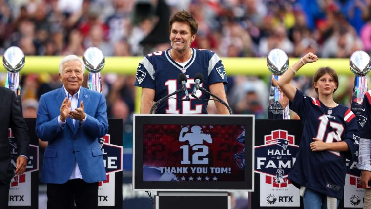 Tom Brady made headlines in 2026 with a viral Netflix roast, family tributes, and a booming collectibles market after retirement.