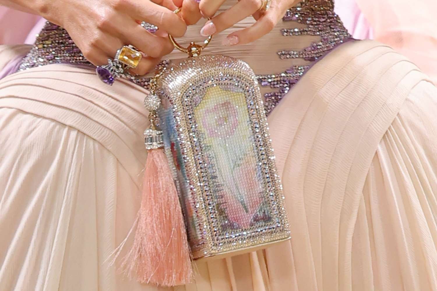 Blake Lively returns to the Met Gala 2026 after settling her legal battle with Justin Baldoni. Full story and impact explained.