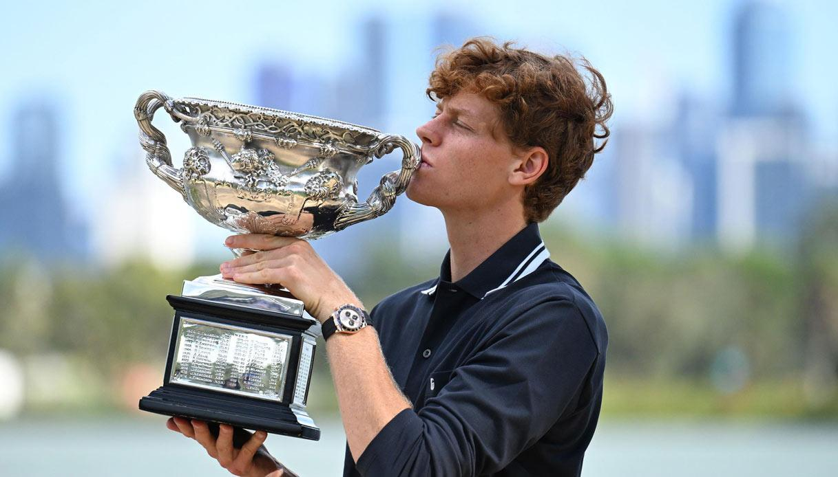Jannik Sinner defeated Casper Ruud in Rome to complete the Career Golden Masters and make Italian tennis history.