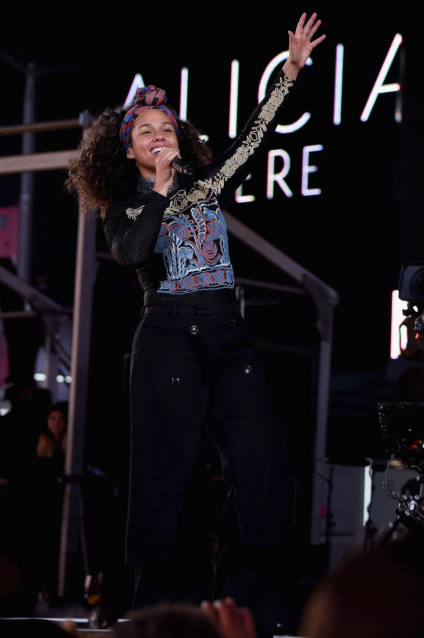 Alicia Keys continues dominating music, theater, television, and art with American Idol, Hell’s Kitchen, and the Giants exhibition.