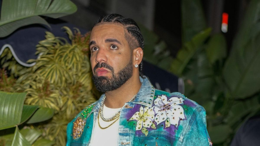 Drake shocked fans during the ICEMAN livestream by revealing three albums, freezing Toronto’s CN Tower, and launching his biggest rollout yet.
