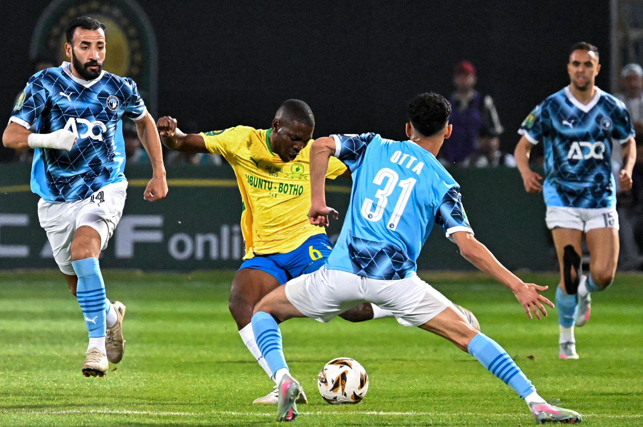Mamelodi Sundowns beat FAR Rabat 1-0 in the CAF Champions League final first leg after Aubrey Modiba’s stunning free-kick in Pretoria.
