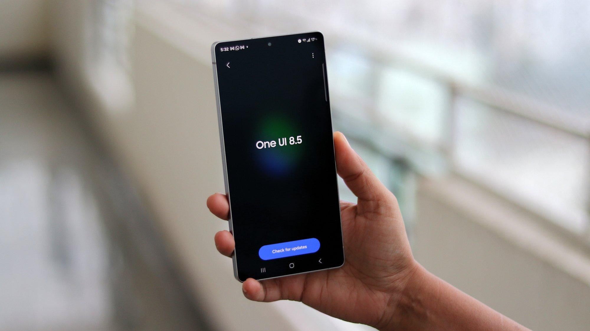Samsung begins the global rollout of stable One UI 8.5 with Galaxy AI upgrades, camera features, and foldable improvements.