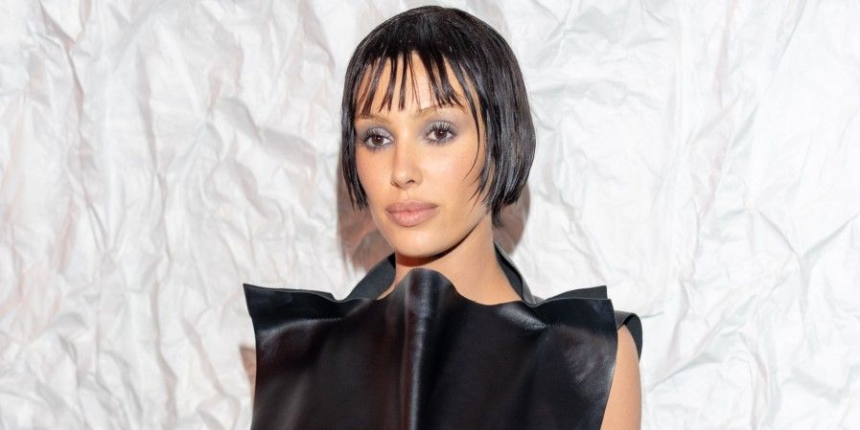 Bianca Censori biography, age, net worth, career, relationships, and family. Explore her rise from architect to global cultural icon in 2026.