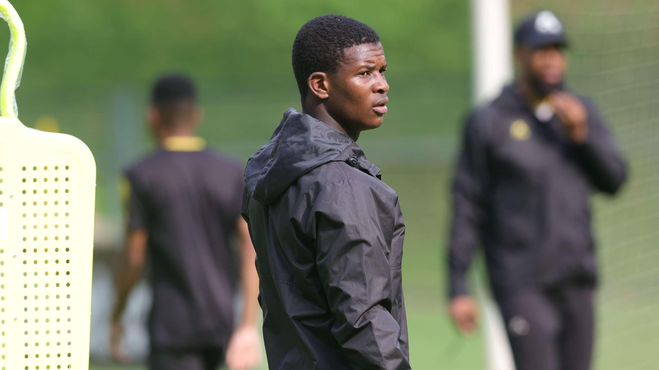 Mbekezeli Mbokazi’s Chicago Fire salary, MLS rise and Bafana Bafana role ahead of the 2026 World Cup opener against Mexico.