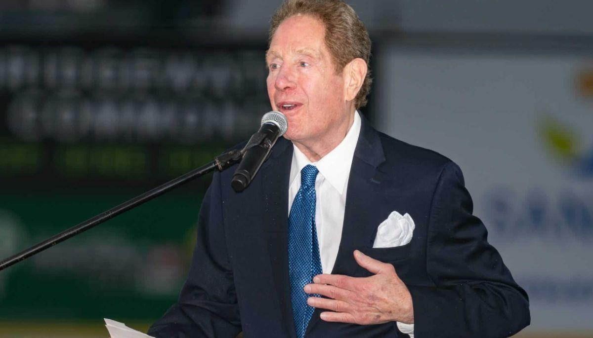 John Sterling, iconic Yankees radio voice, has died at 87. Explore his legacy, career stats, and the truth behind reports of his death.