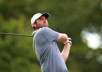 Rory McIlroy overcame a painful toe injury to compete at the 2026 PGA Championship at Aronimink Golf Club.