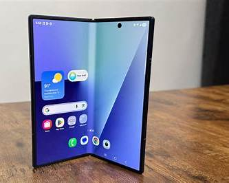 Samsung’s Galaxy Z Fold Wide may launch without a 200MP camera, focusing instead on multitasking, battery life, and a wider foldable design.