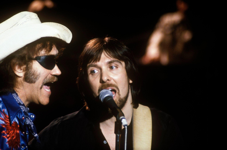 Dennis Locorriere, Dr. Hook singer and guitarist, has died at 76 after a long battle with kidney disease.