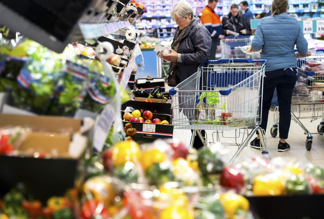 Discover everything about Hemelvaart 2026 in the Netherlands, including supermarket opening hours, travel updates, shopping, and traditions.