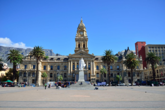 Cape Town’s fixed tariff system has been ruled unlawful, triggering major debate over municipal billing and infrastructure funding.