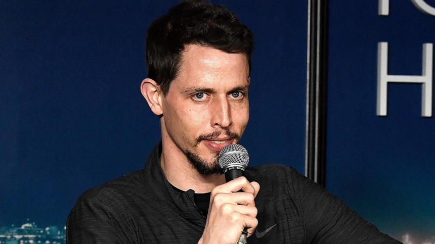 Tony Hinchcliffe trends after Netflix’s Kevin Hart roast and major Kill Tony developments in comedy culture.