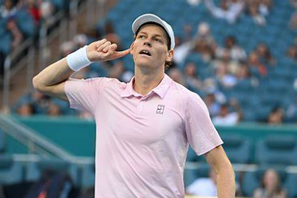Explore Jannik Sinner’s incredible 2026 season, winning streak, and Madrid Open journey as he chases history and dominance in men’s tennis.