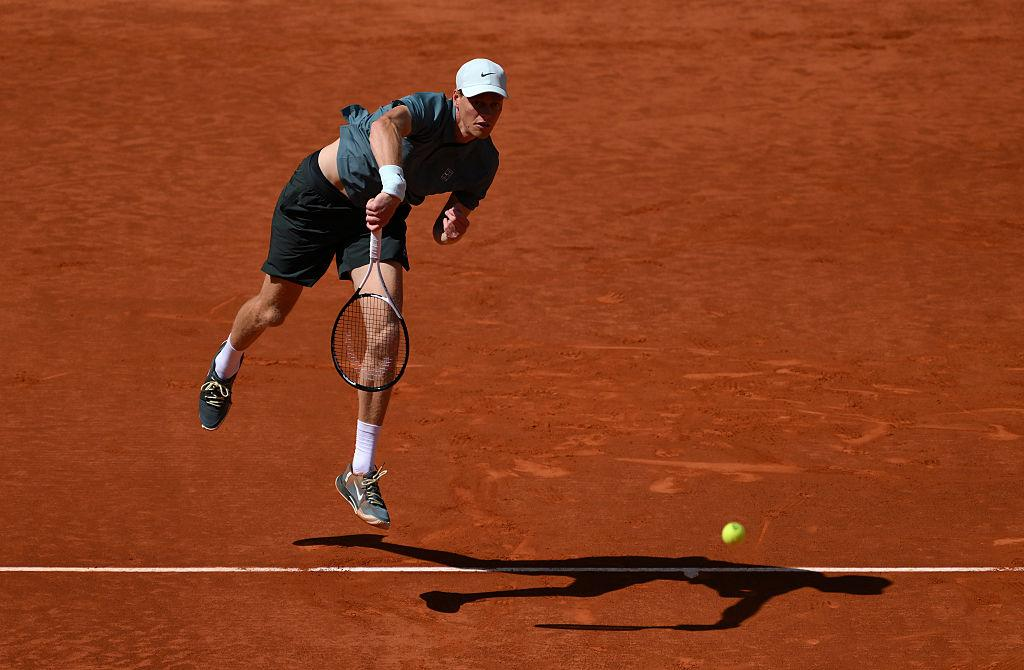 Explore Jannik Sinner’s ATP ranking, points, and record chase as he dominates men’s tennis and eyes Djokovic’s historic milestone.