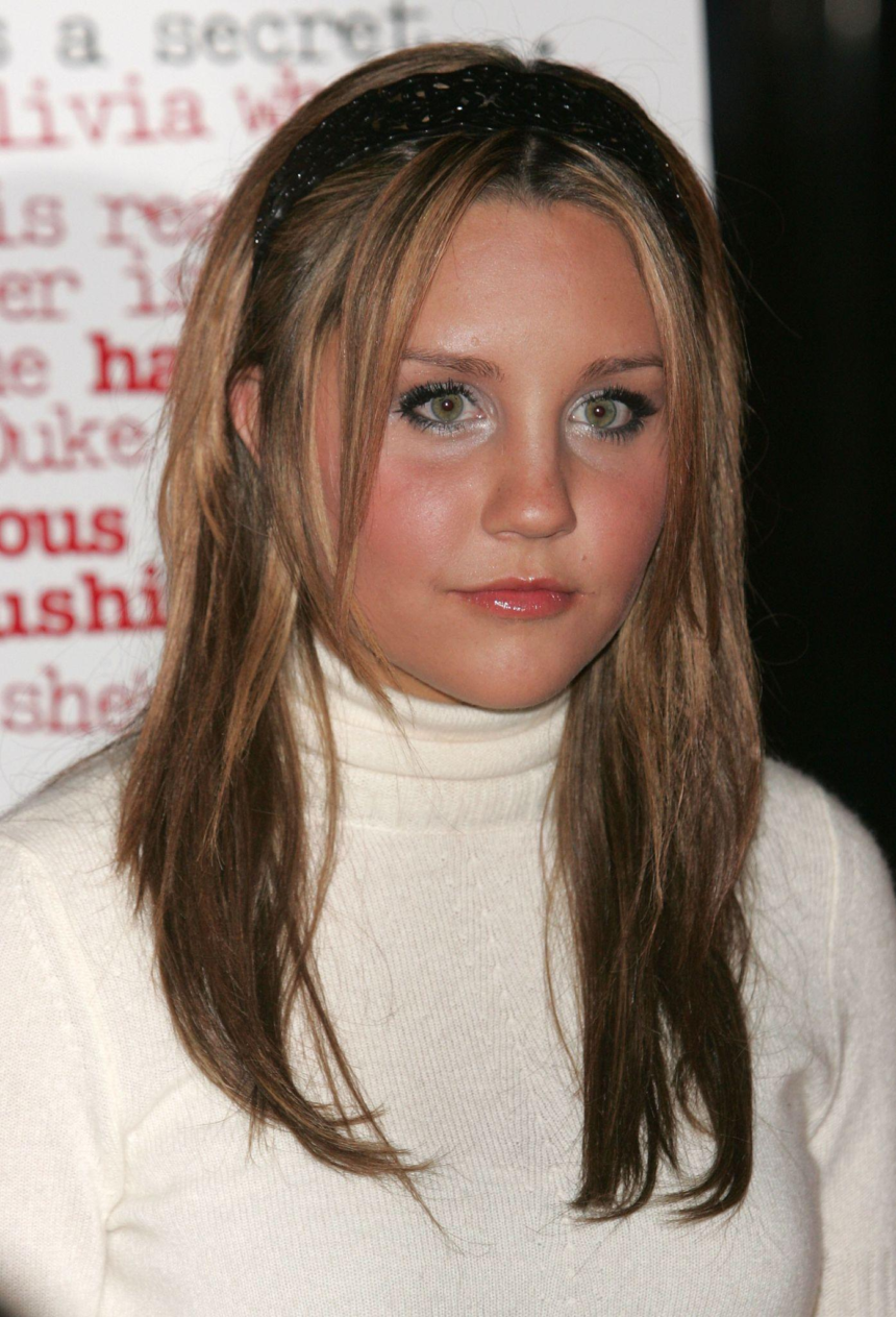 Amanda Bynes returns with her debut EDM-rap single “Girlfriend,” marking a major career shift alongside a dramatic personal transformation.