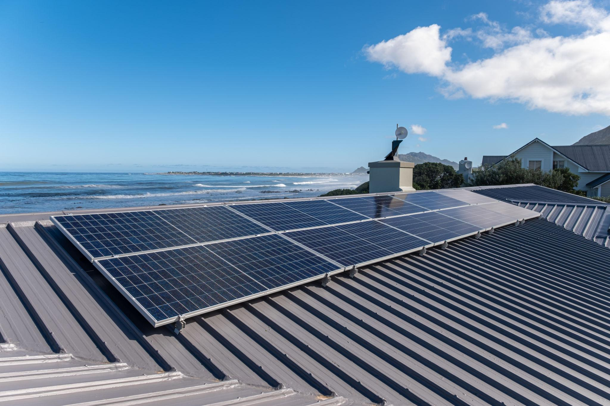 Solar panel theft in South Africa is rising, slowing renewable energy adoption. Explore causes, impacts, and solutions shaping the energy sector.