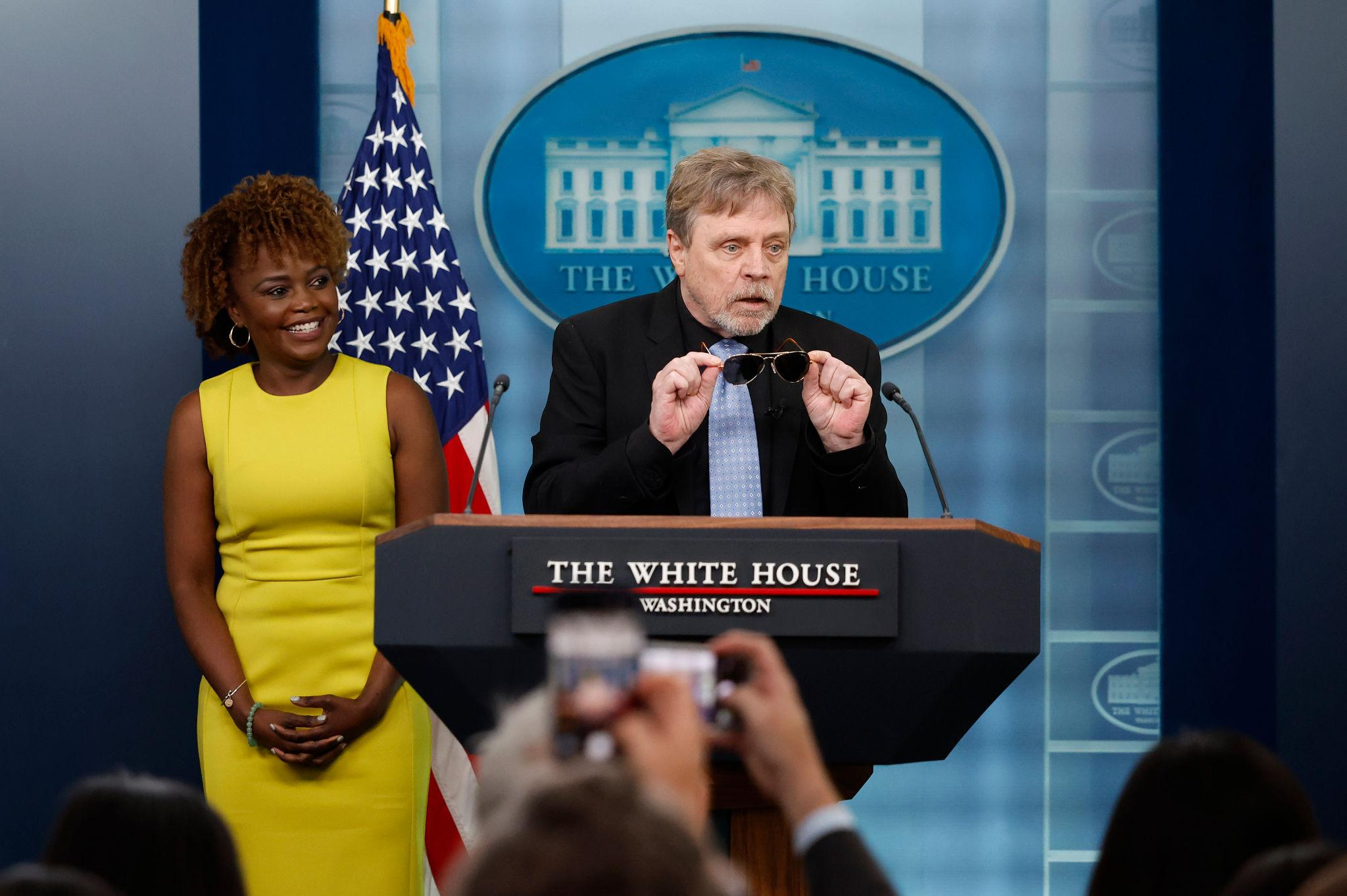 Mark Hamill faced White House backlash after posting an AI image of Trump in a grave, then clarified he wanted accountability, not death.