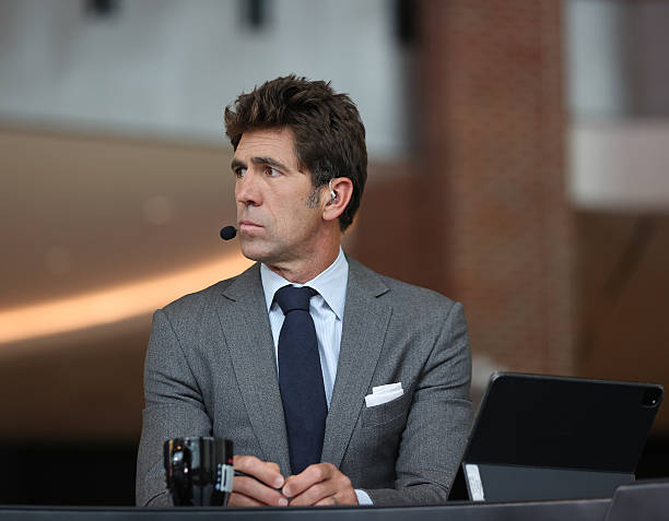 Bob Myers biography covering age, net worth, salary, family, relationships, Warriors legacy, Sixers role, Commanders work and HBSE career.