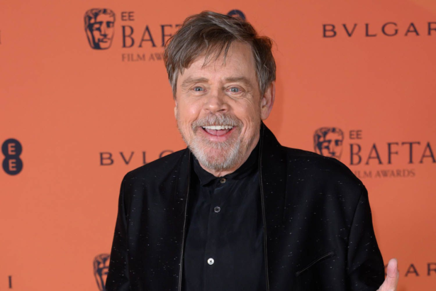 Mark Hamill biography covering net worth, age, career, family, relationships, movies, TV shows, latest news, and 2026 updates.